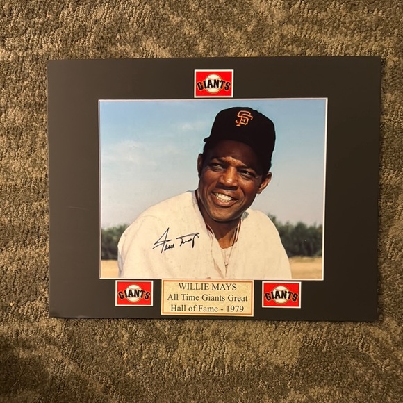 Willie Mays Giants Hall of Fame Photo - Black Frame - Picture 1 of 1